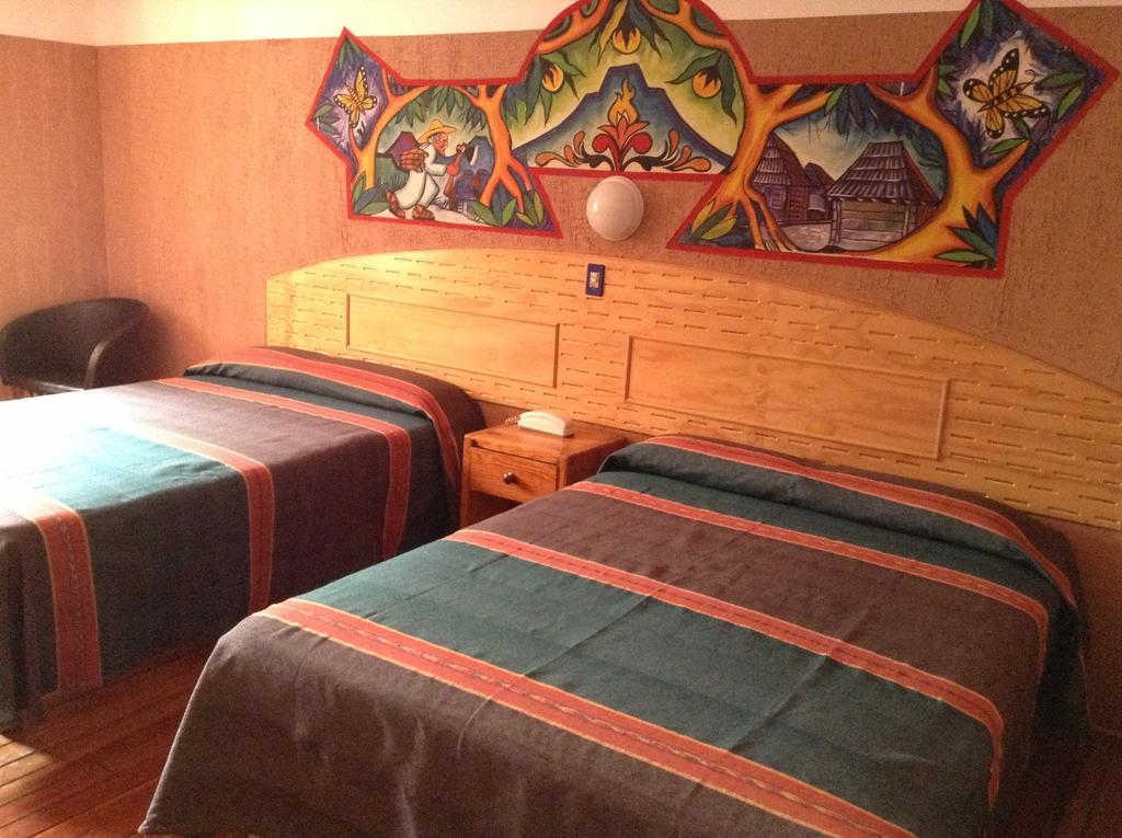 Hotel Regis Uruapan  Room photo